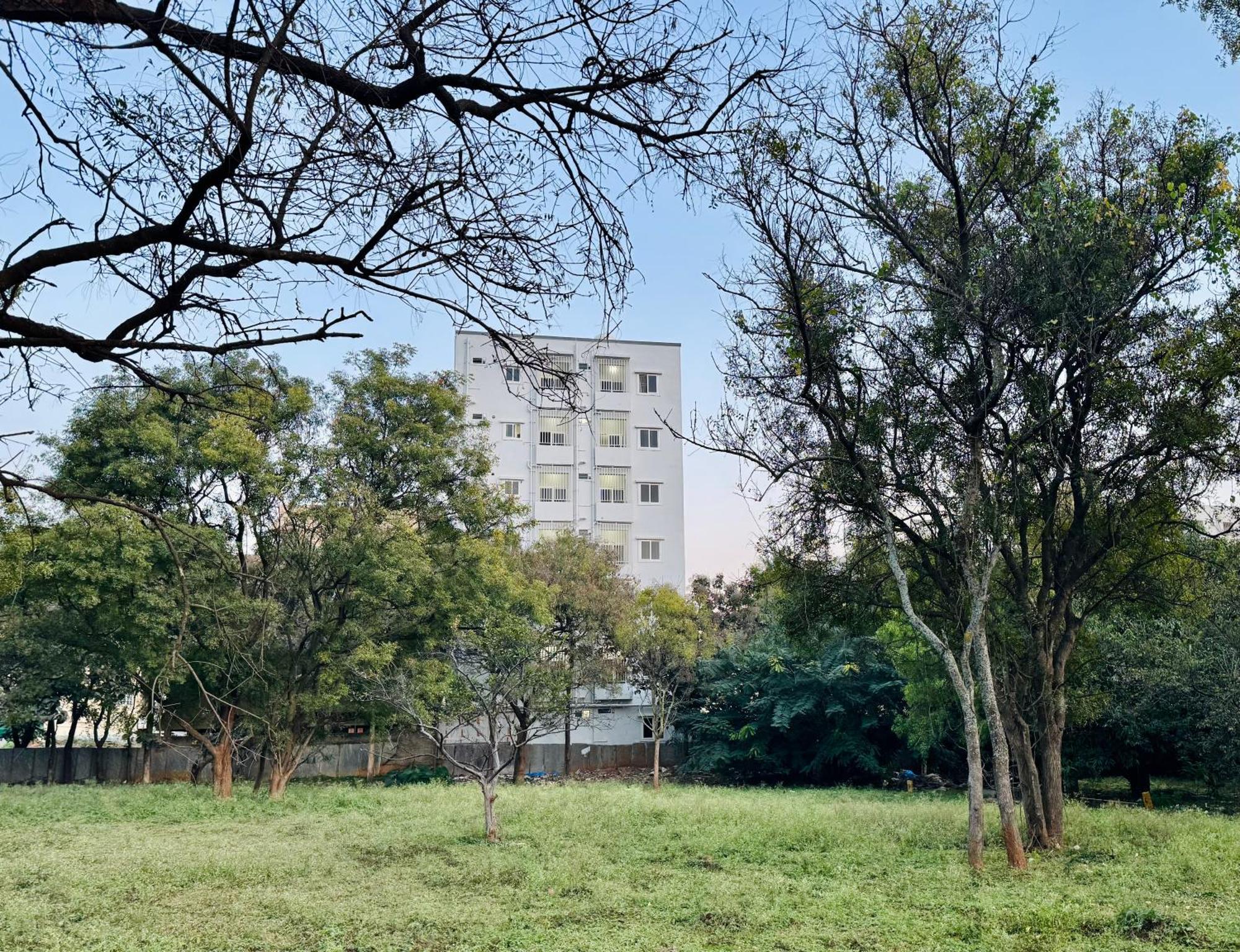 Truelife Whitefield - Premium 1 Bhk Apartments - Prime Location - Easy Access To Main Rd - Metro - Itpl - Fast Wifi - Kitchen - Smart Tv - Power Backup - Park - Garden Views Bengaluru Kültér fotó