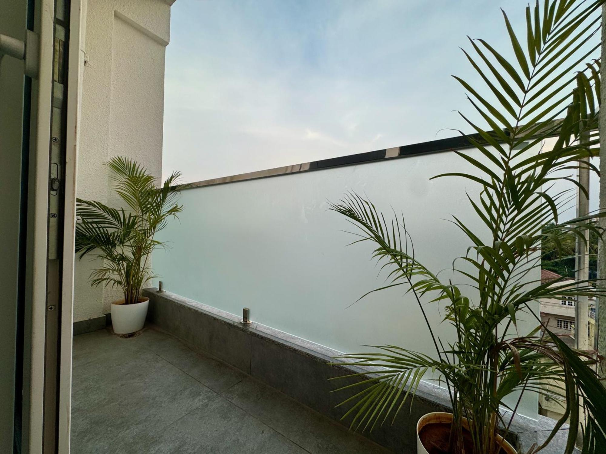 Truelife Whitefield - Premium 1 Bhk Apartments - Prime Location - Easy Access To Main Rd - Metro - Itpl - Fast Wifi - Kitchen - Smart Tv - Power Backup - Park - Garden Views Bengaluru Kültér fotó